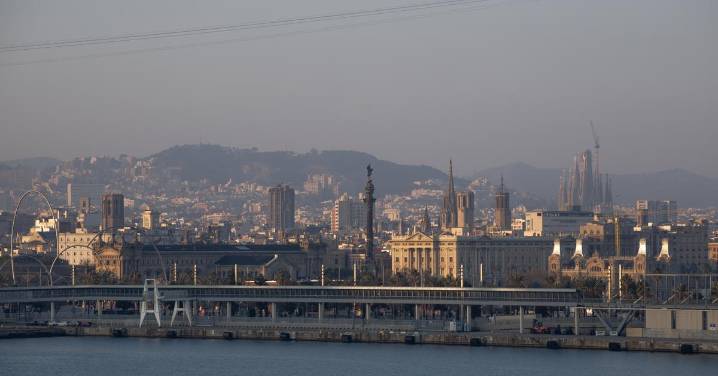 "No puedes mantenerte al margen de los señores de la droga": la figura de Bubito planea sobre el juicio contra dos mossos