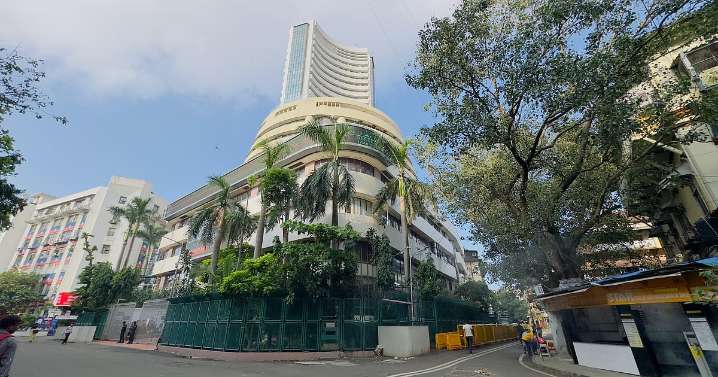 Jefferies Flag Earnings Risk For HDFC, Nippon AMC After SEBI Consultation Paper