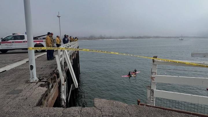 Car drives off Santa Cruz wharf; recovery underway