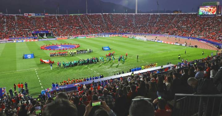 Con los vidrios rotos del auto de Juan Tagle: los clubes se molestan con ANFP y FIFA por las entradas del Mundial Sub 20