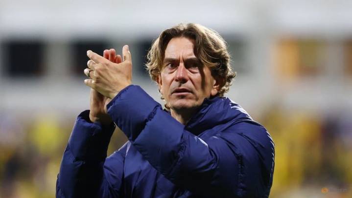 Frank lauds Tottenham's comeback ability, but would rather lead