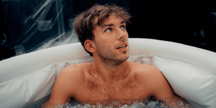 Pierre Gasly explicó el traje especial de la F1 y cómo combaten las extremas temperaturas en el GP de Singapur