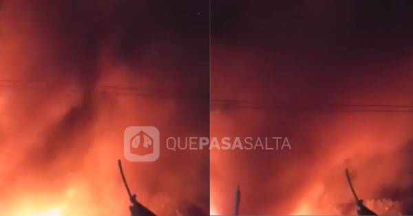 [URGENTE] Terrible incendio en Finca Las Costas: evacúan a los vecinos