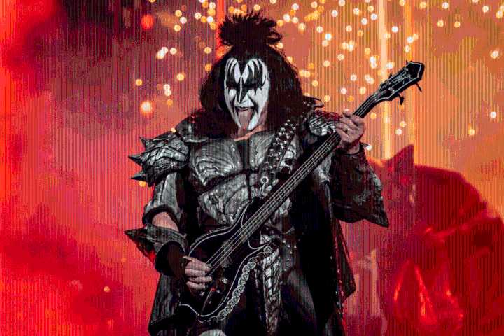 Gene Simmons, de Kiss, hospitalizado tras desmayo al volante en Malibú