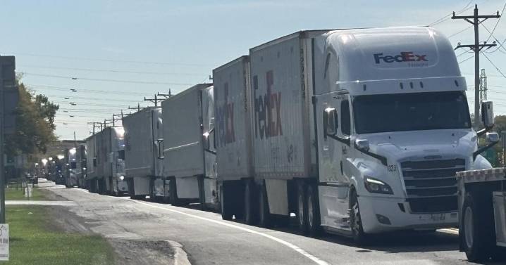 Traffic alert: Commercial carriers asked to avoid Lewiston-Queenston International Bridge to Canada