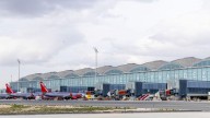 El aeropuerto Alicante-Elche, cerrado por la presencia de dos drones