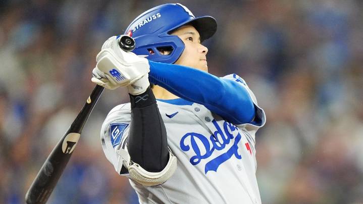 Dodgers manager Dave Roberts doesn't think slugger Shohei Ohtani heard Toronto fans' taunts