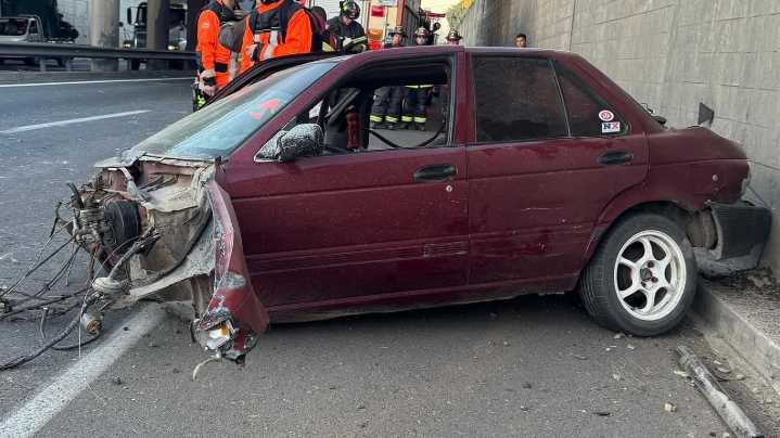 Violento choque en Ruta 5 Sur deja tres jóvenes heridos en Talca: uno de ellos con lesiones graves