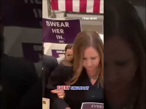 Jeffries CONFRONTED on Dems' Capitol Hill protest #shorts #shutdown #us #politics #hakeemjeffries