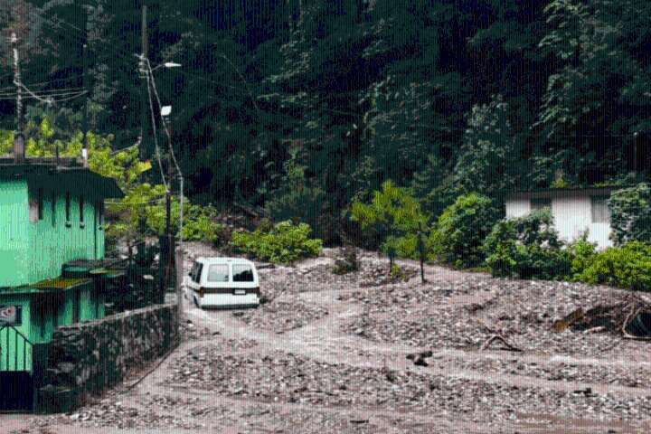 El huracán Priscila afecta a la Sierra Gorda de Hidalgo con deslaves a inundaciones