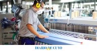 La economía creció levemente en agosto y cortó una racha de tres caídas consecutivas