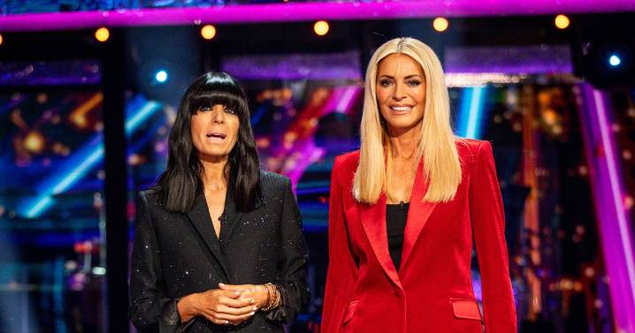 What time is Strictly Come Dancing on tonight and why is Stefan Dennis not performing?