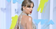 Fans Have Mixed Reactions to Taylor Swift's Photo in a MinidressT