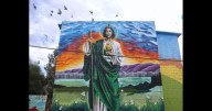 Pintan mega mural de San Judas Tadeo en El Cóndor 