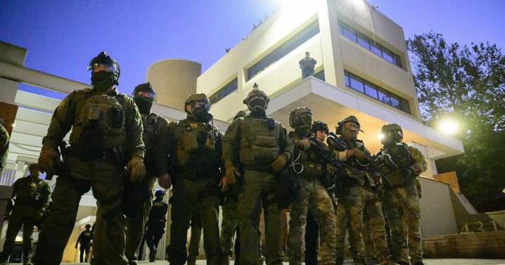 Federal agents heading to San Francisco