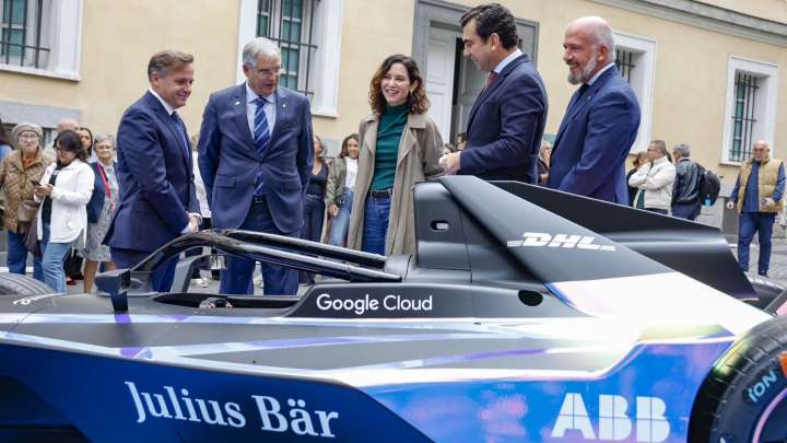 La Fórmula E marca España vive su primer día grande en Madrid