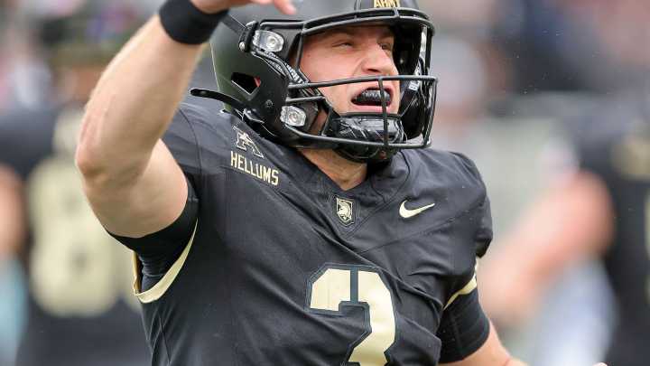 Army football: Black Knights dominate in win over Charlotte