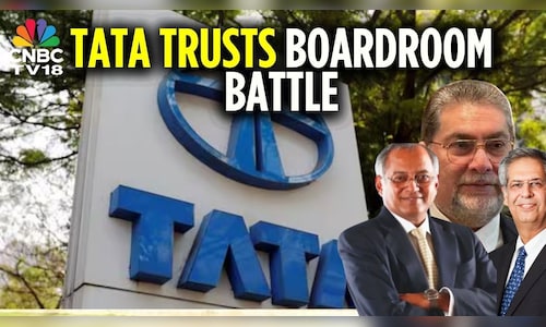 Top Stories | Mehli Mistry’s exit from Tata Trusts, MCX glitch halts trading, Amazon job cuts, and more