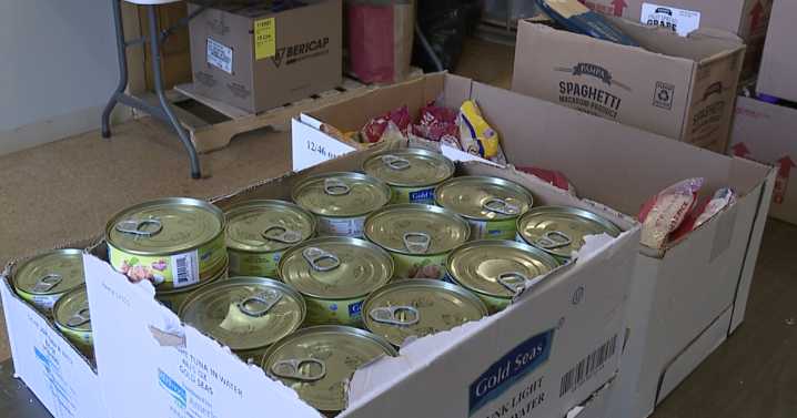 Food pantries are preparing for a surge as SNAP benefits could be paused