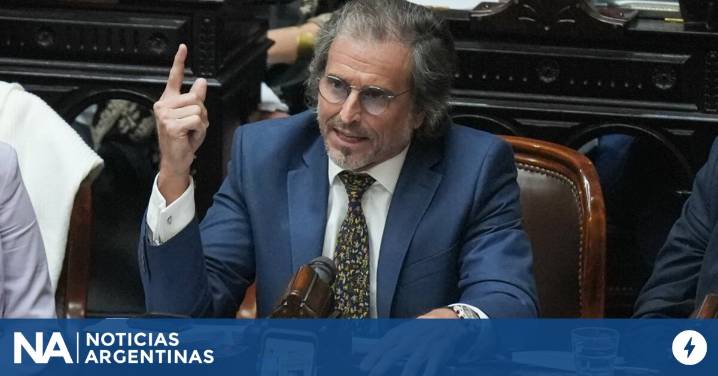 Bertie Benegas Lynch asume la presidencia de  Presupuesto en reemplazo de José Luis Espert y empieza la pelea