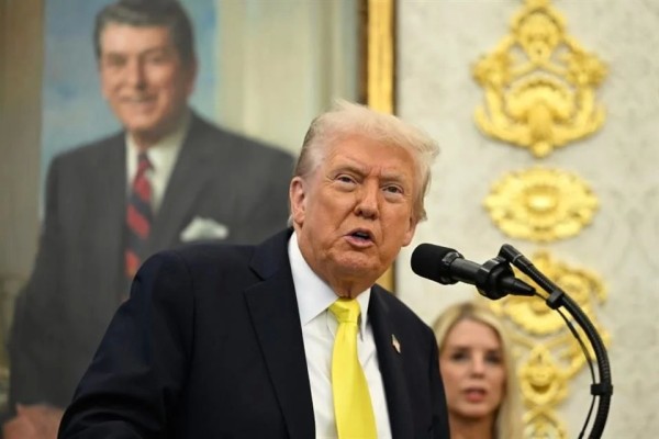 Considera Trump αtαcαr en tierra a cαrtәles en Venezuela