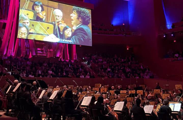 Filarmónica de Los Ángeles celebra el legado de Gustavo Dudamel