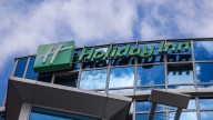 Woman arrested in 2024 murder of man found in Holiday Inn room near MIA