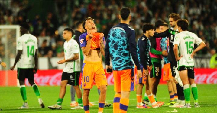 Racing de Santander-Málaga CF: Más huracán que brisa (3
