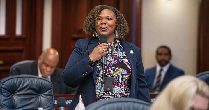 LaVon Bracy Davis steps into mentor’s Senate seat, aims to continue Geraldine Thompson’s