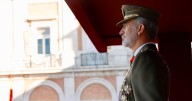 El Rey visita la Academia de Logística, donde se han formado miles de especialistas en medio siglo de historia
