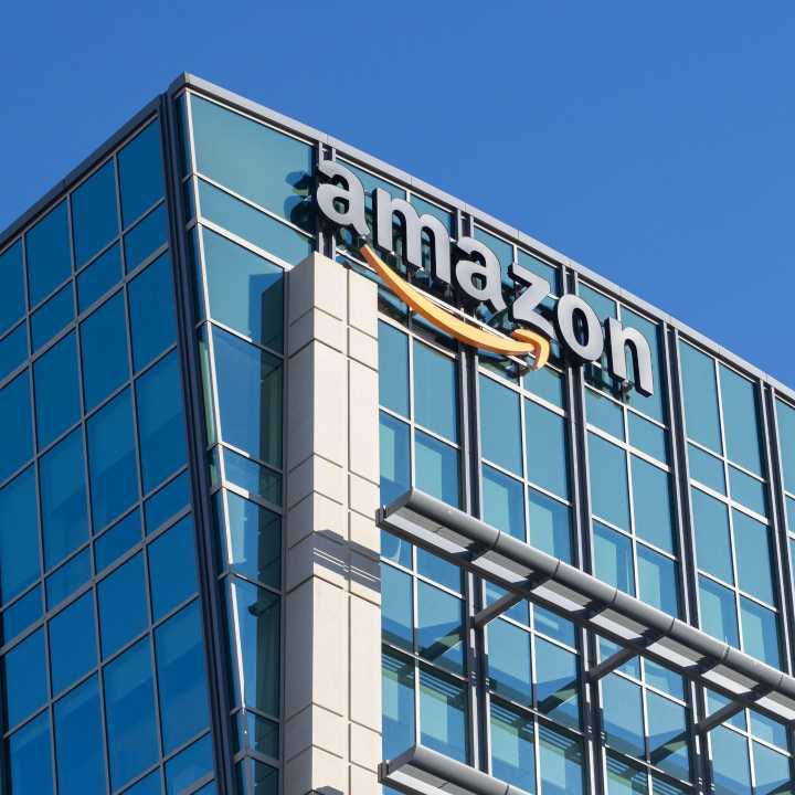 Amazon planea despedir a 30.000 personas de sus puestos corporativos