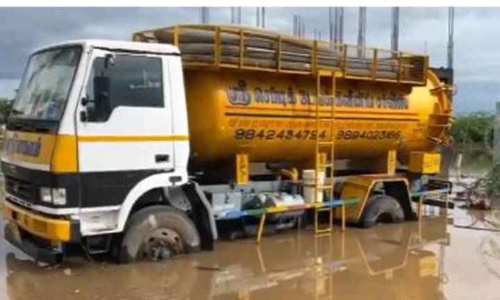 Tamil Nadu: Heavy rain causes severe waterlogging in Thoothukudi