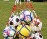Robaron en el club Libertad: Los chicos quedaron sin pelotas para entrenar