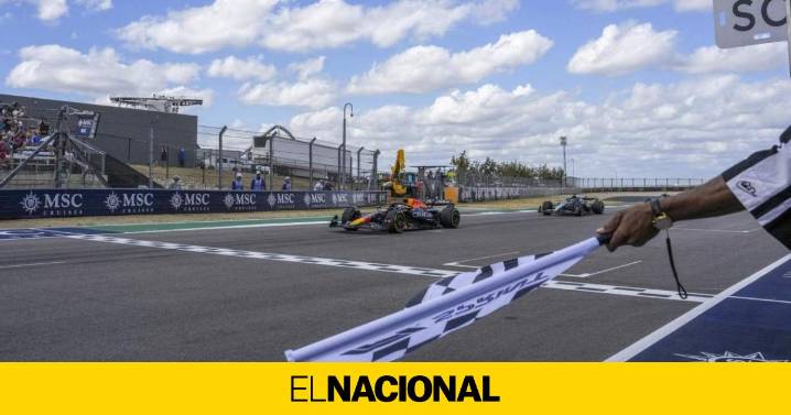 Verstappen aprovecha el desastre de McLaren en el esprint de Austin y mete más presión al Mundial