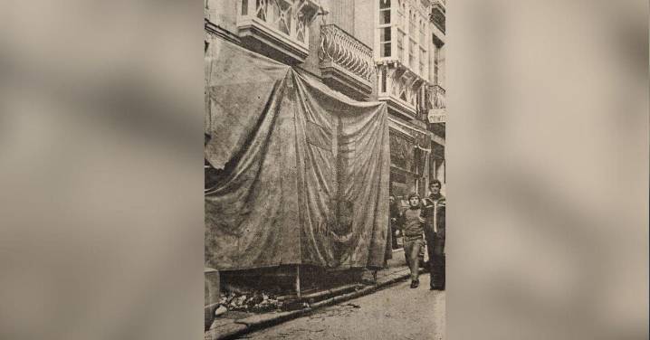 Historia en 4 tiempos | Fotodenuncia: Va a ser retirada
