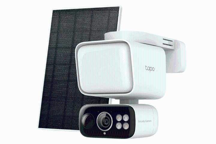 The Tapo C615F KIT pan/tilt floodlight cam runs on solar power