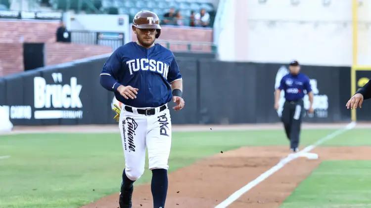 Darick Hall vuelve a brillar con grand slam en triunfo de Naranjeros