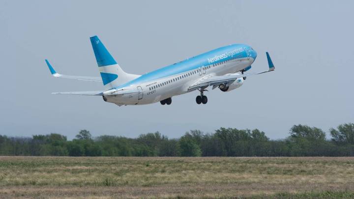 8 Boeing 737s Grounded Following Engine Failures