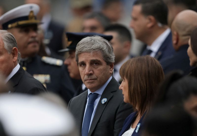 Argentina hopes to finalize US $20 billion swap line before midterm vote