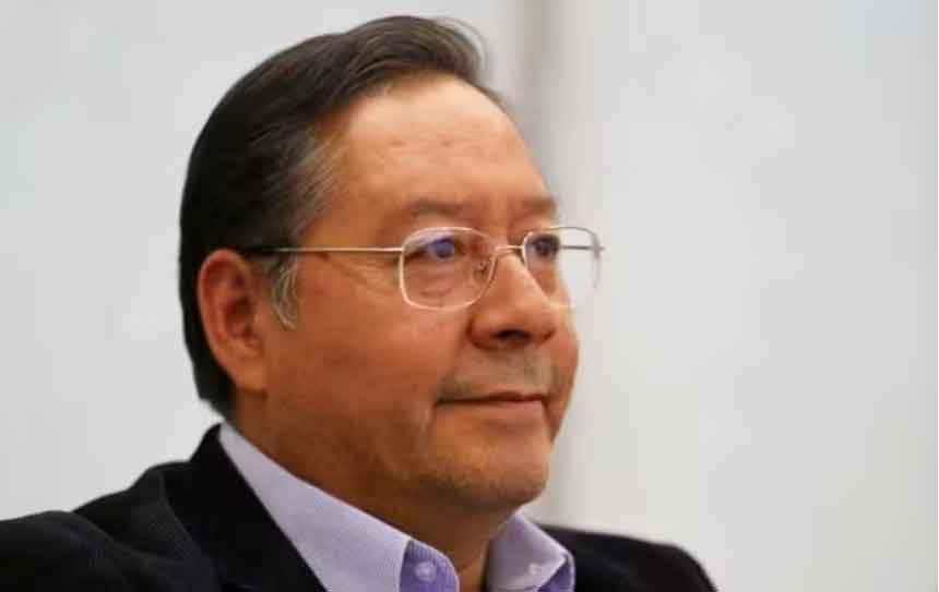 Bolivia: Arce promulga una ley para garantizar el suministro directo de combustible a Bolivia en plena crisis