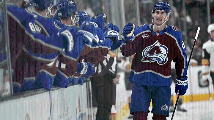 Necas prende el marcador