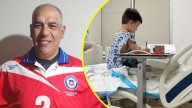 Histórico de La Roja subasta camiseta que usó en Francia 98 para pagar costosa cirugía de su nieto: "Es la única solución"