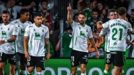 El Racing tumba a un Málaga que jugó con diez toda la segunda parte