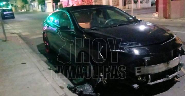 Conductor huye tras provocar accidente en Nuevo Laredo