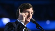 ¿Está Tucker Carlson normalizando el antisemitismo en la derecha?