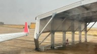 Incidente en el aeropuerto de Badajoz: un avión golpea una estructura metálica y se cancela el vuelo antes de despegar