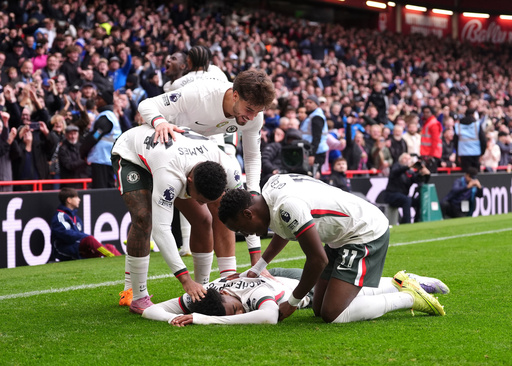 Forest pierde 3-0 ante el Chelsea y le cuesta el puesto a Postecoglou