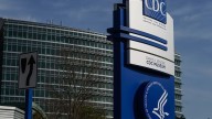 “El daño es irreparable”: los CDC enfrentan otra ronda de drásticos recortes de personal