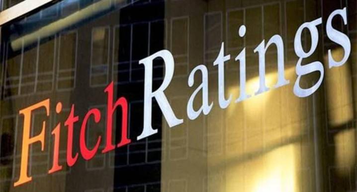 Fitch ratifica grado de inversión de Perú, pero ve a un Poder Ejecutivo “vulnerable”: ¿qué dice la calificadora?