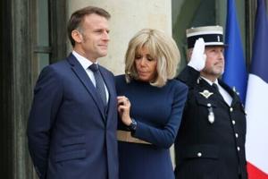 France’s Macron to name PM to end political gridlock